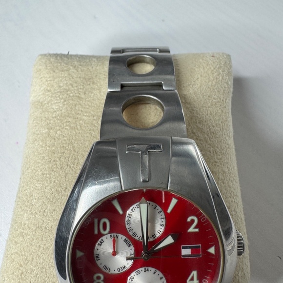Y2K era Hilfiger - Tommy Hilfiger Red Dial Multifunction Sport Fashion Watch - Picture 3 of 9